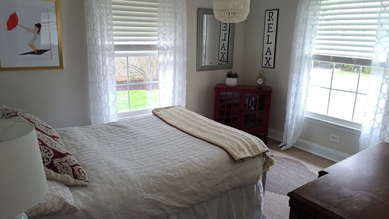 Photo of Bedroom in Glenview