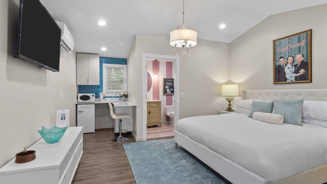 Photo of Bedroom in Williams Bay