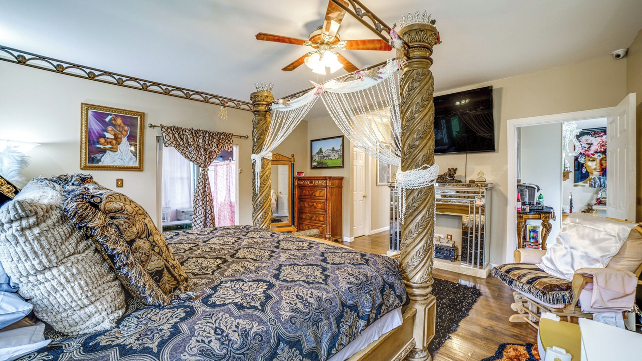 Photo of Bedroom in Green Acres
