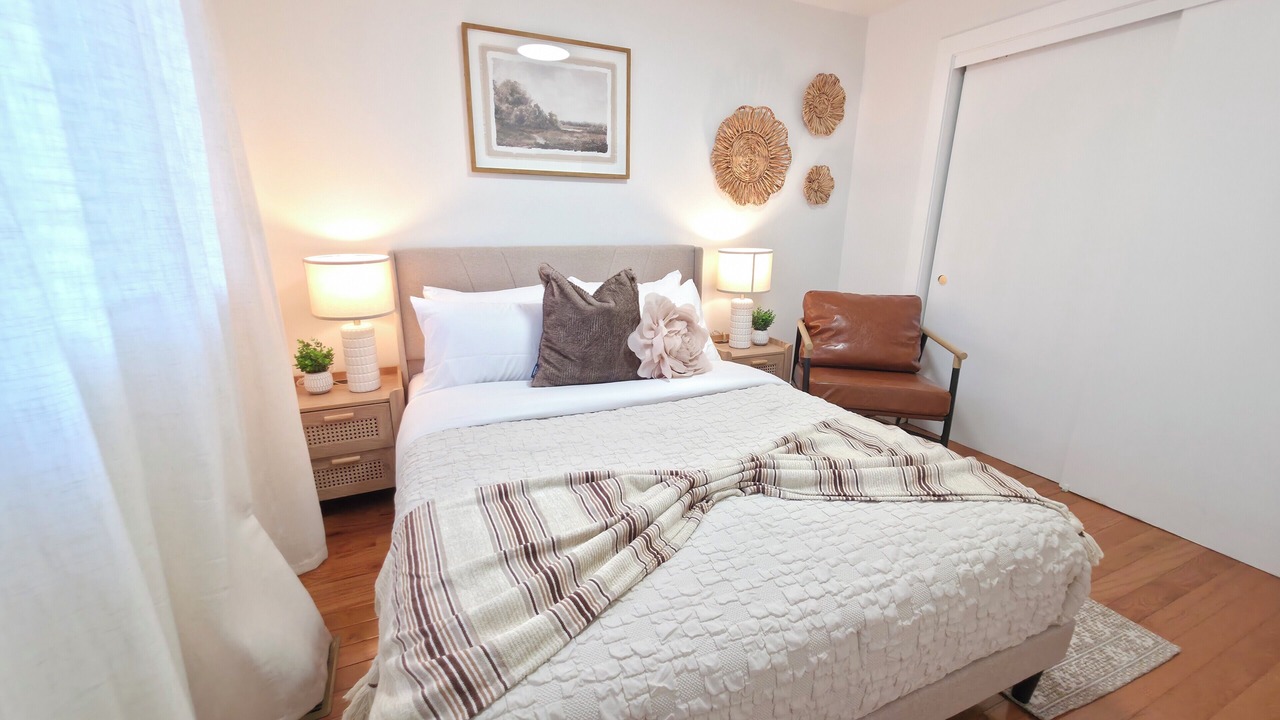 Photo of Bedroom in Waukegan