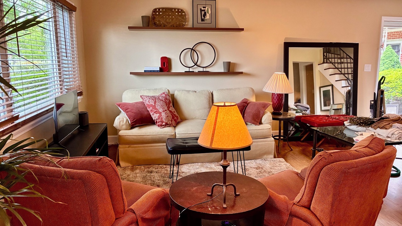 Photo of Livingroom in Evanston