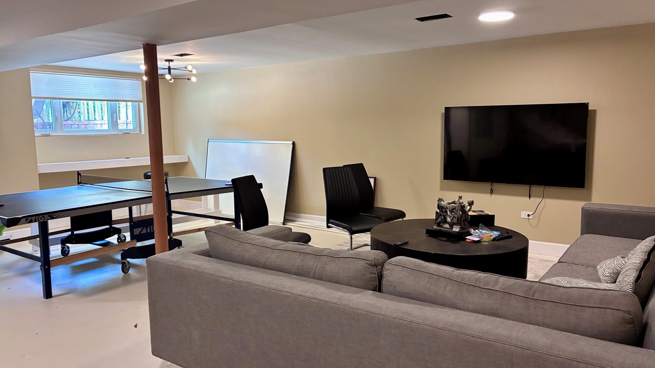 Photo of Livingroom in Evanston