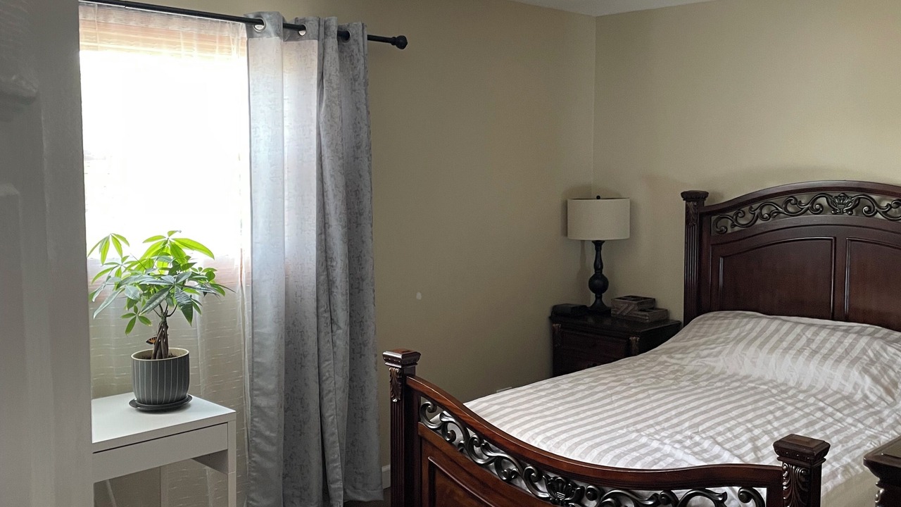 Photo of Bedroom in Roselle