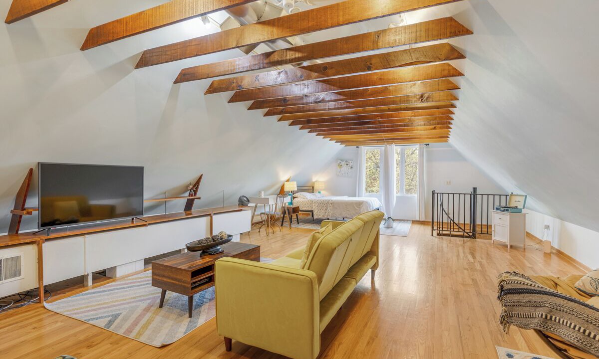 Photo of Bedroom in Wrigleyville