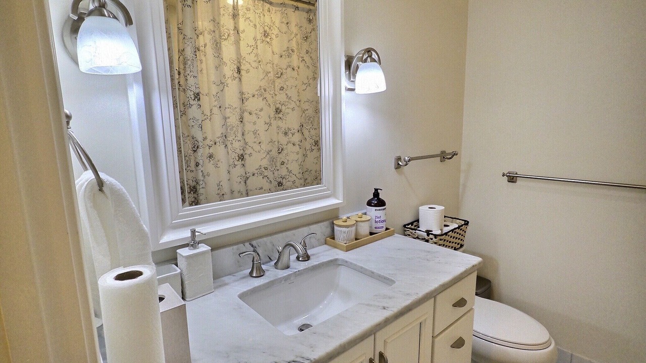 Photo of Bathroom in Old Town