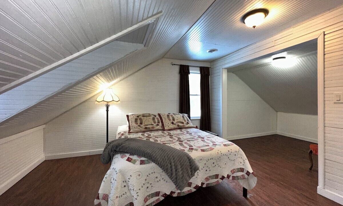 Photo of Bedroom in St Germain