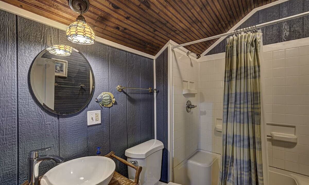 Photo of Bathroom in St Germain