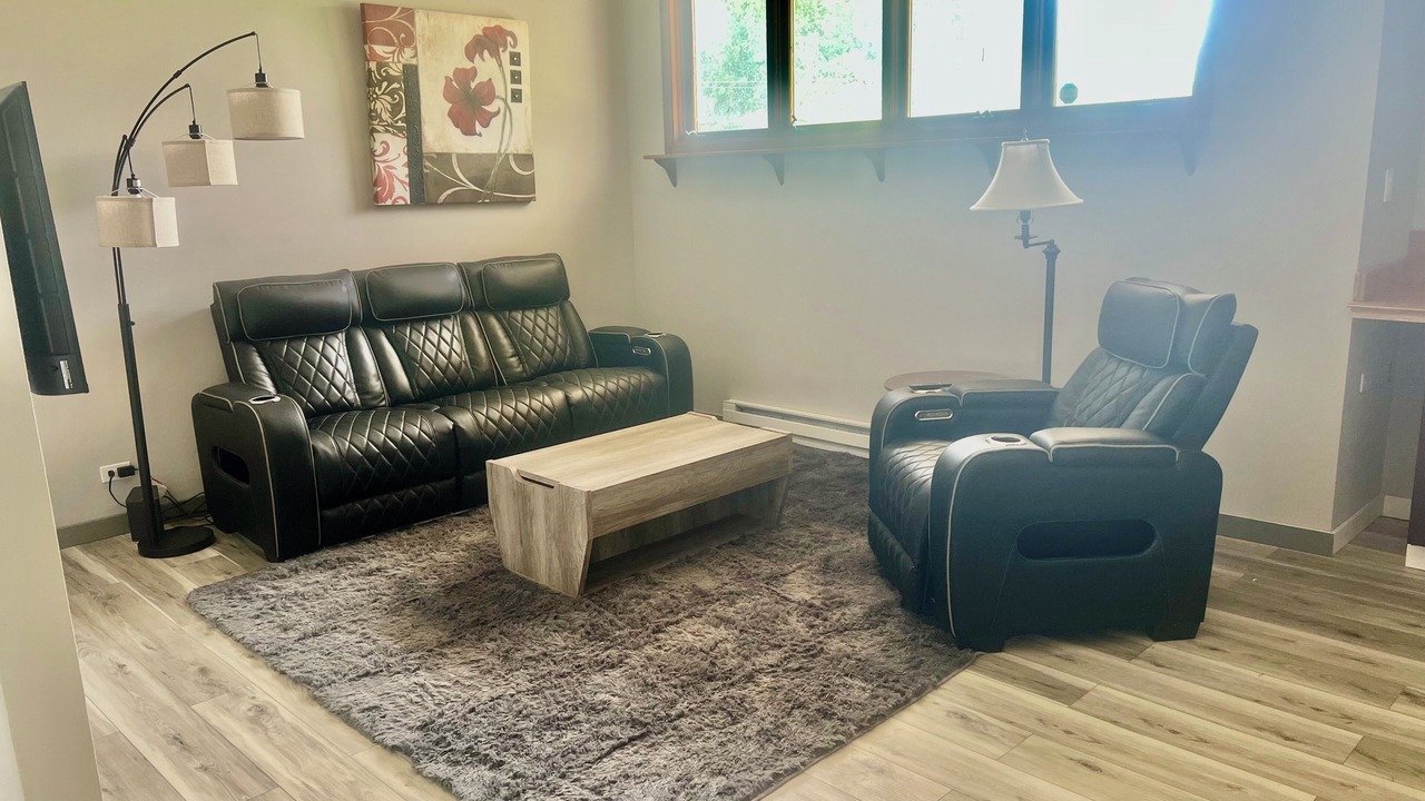 Photo of Livingroom in Hazel Green