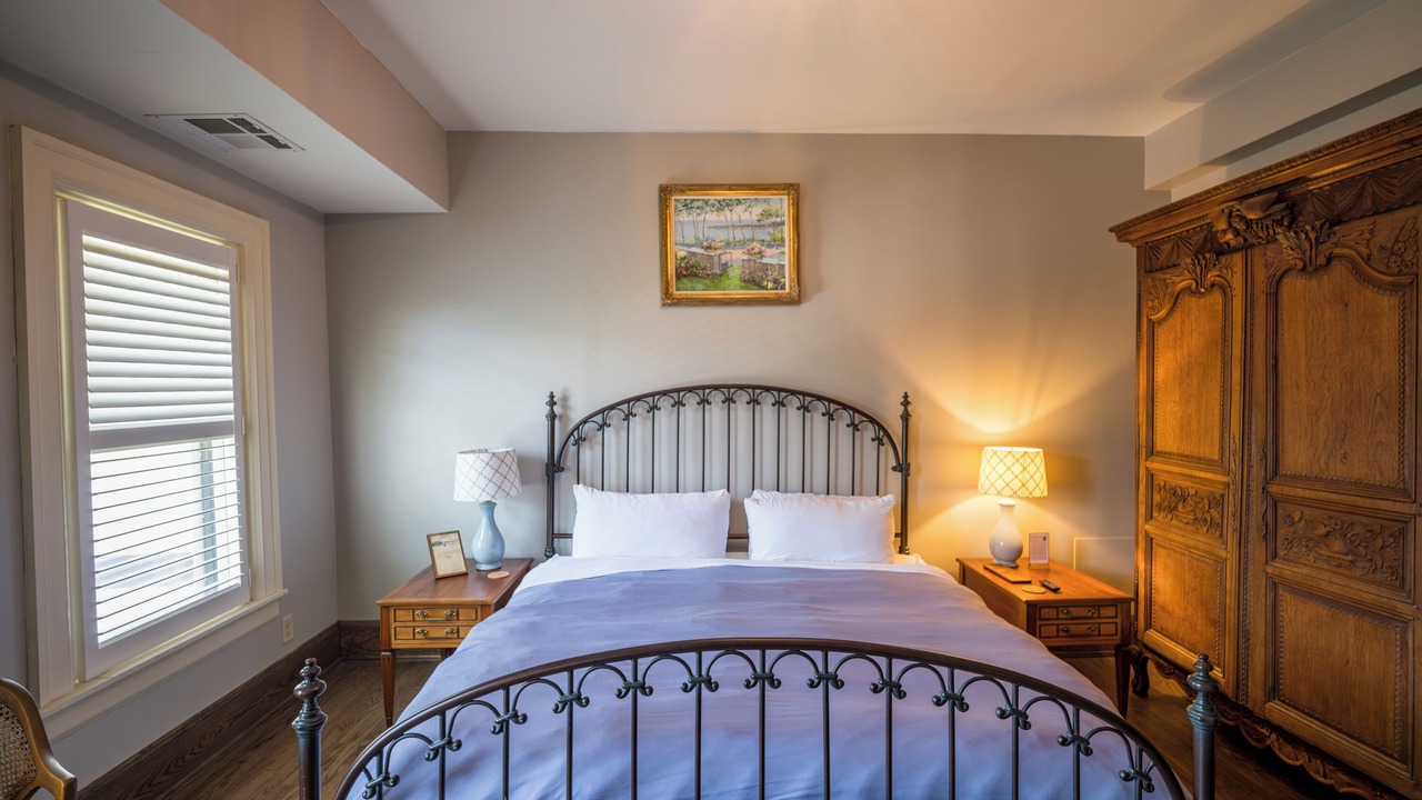 Photo of Bedroom in Detroit