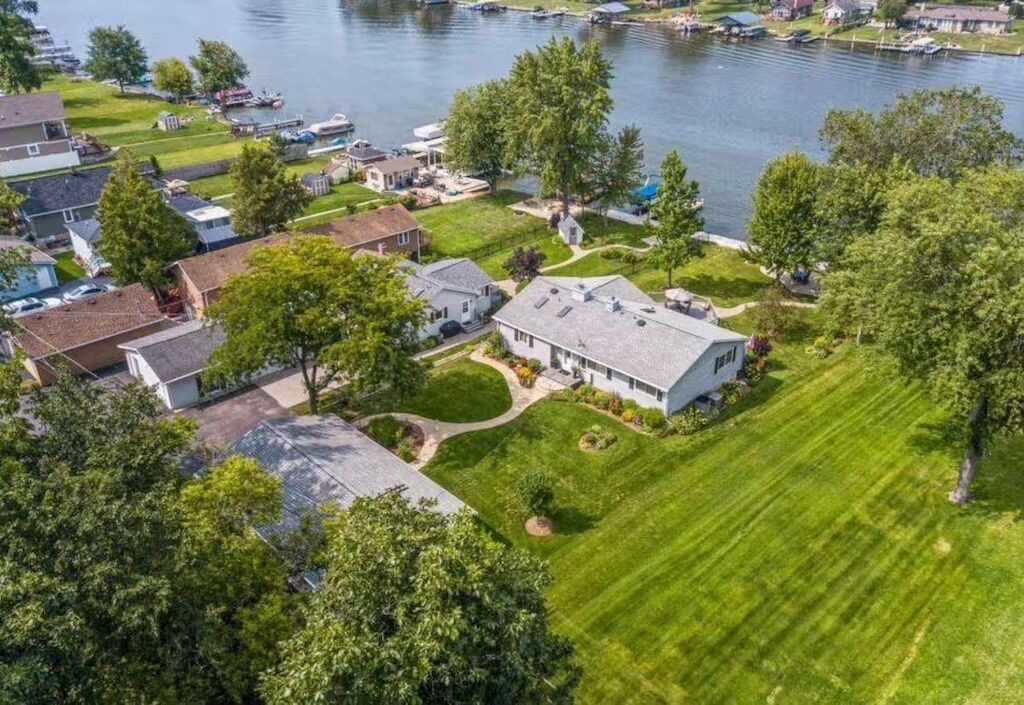 Photo of Outdoor in McHenry
