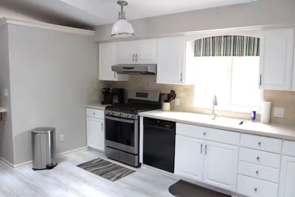 Photo of Kitchen in McHenry