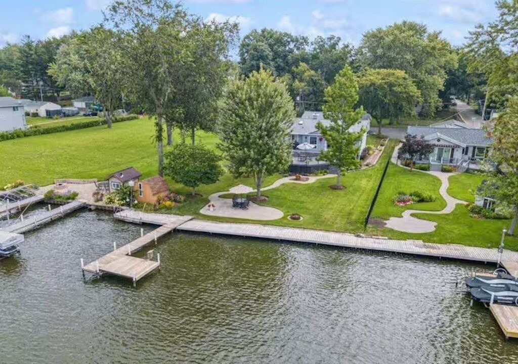 Photo of Outdoor in McHenry