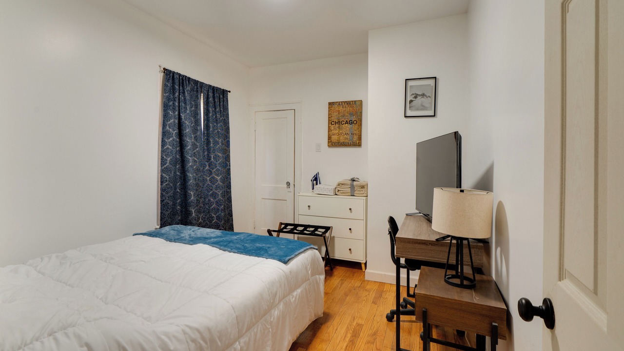 Photo of Bedroom in Greater Grand Crossing