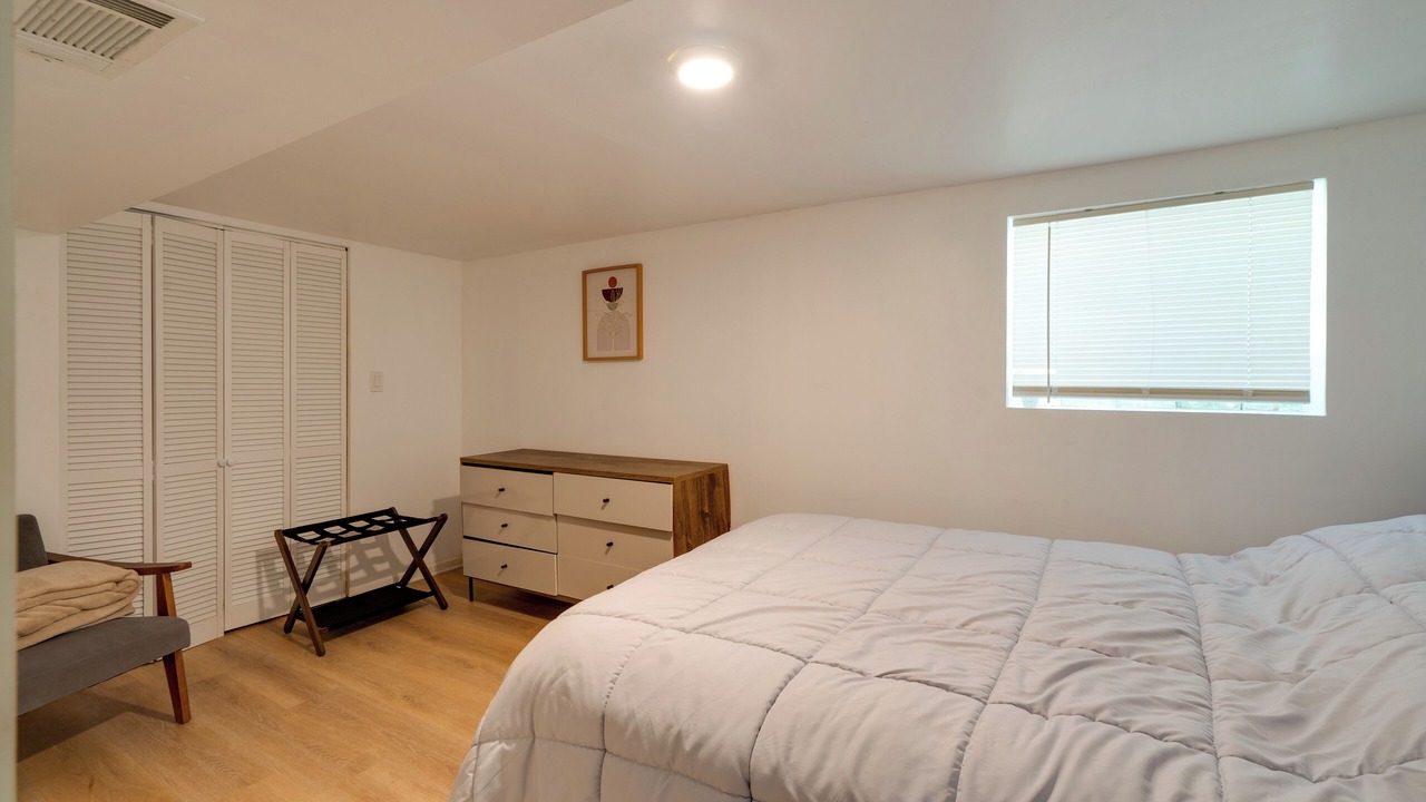 Photo of Bedroom in Greater Grand Crossing