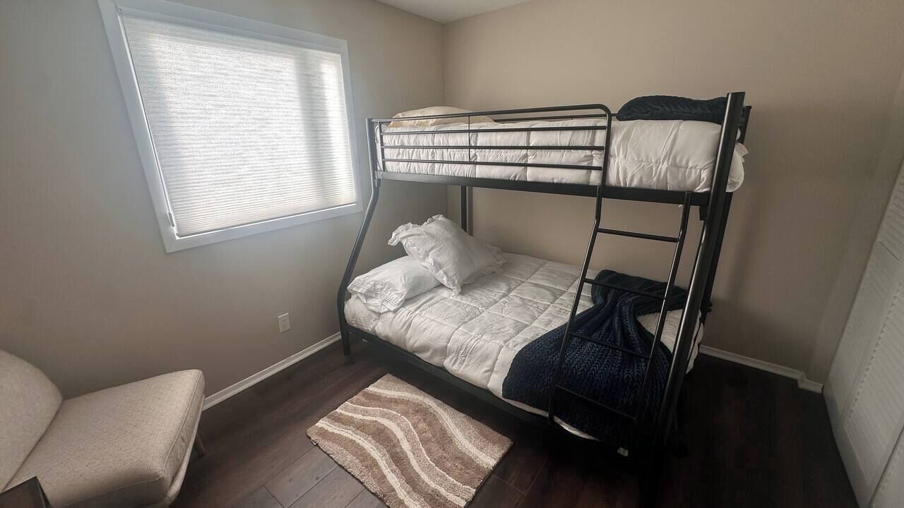 Photo of Bedroom in Waukegan