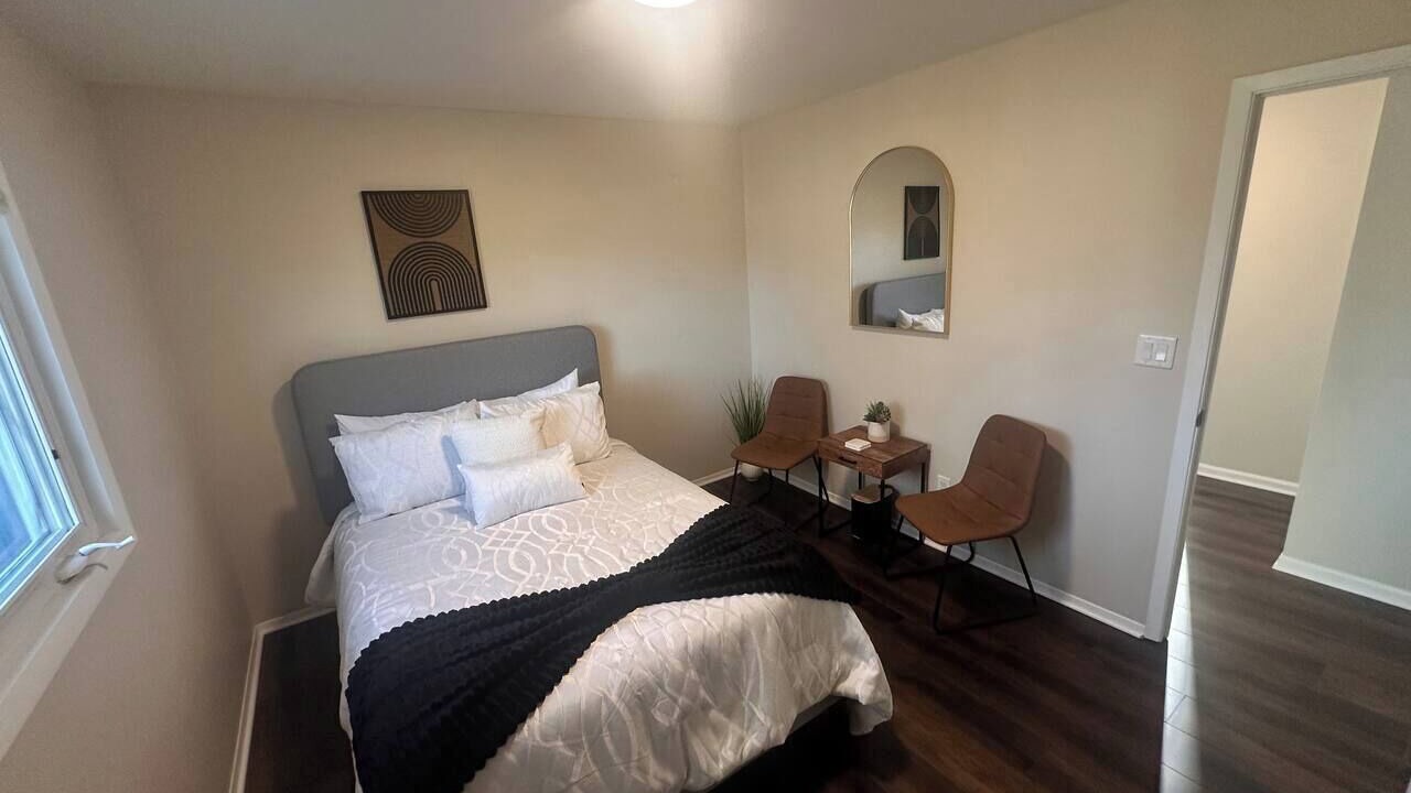 Photo of Bedroom in Waukegan