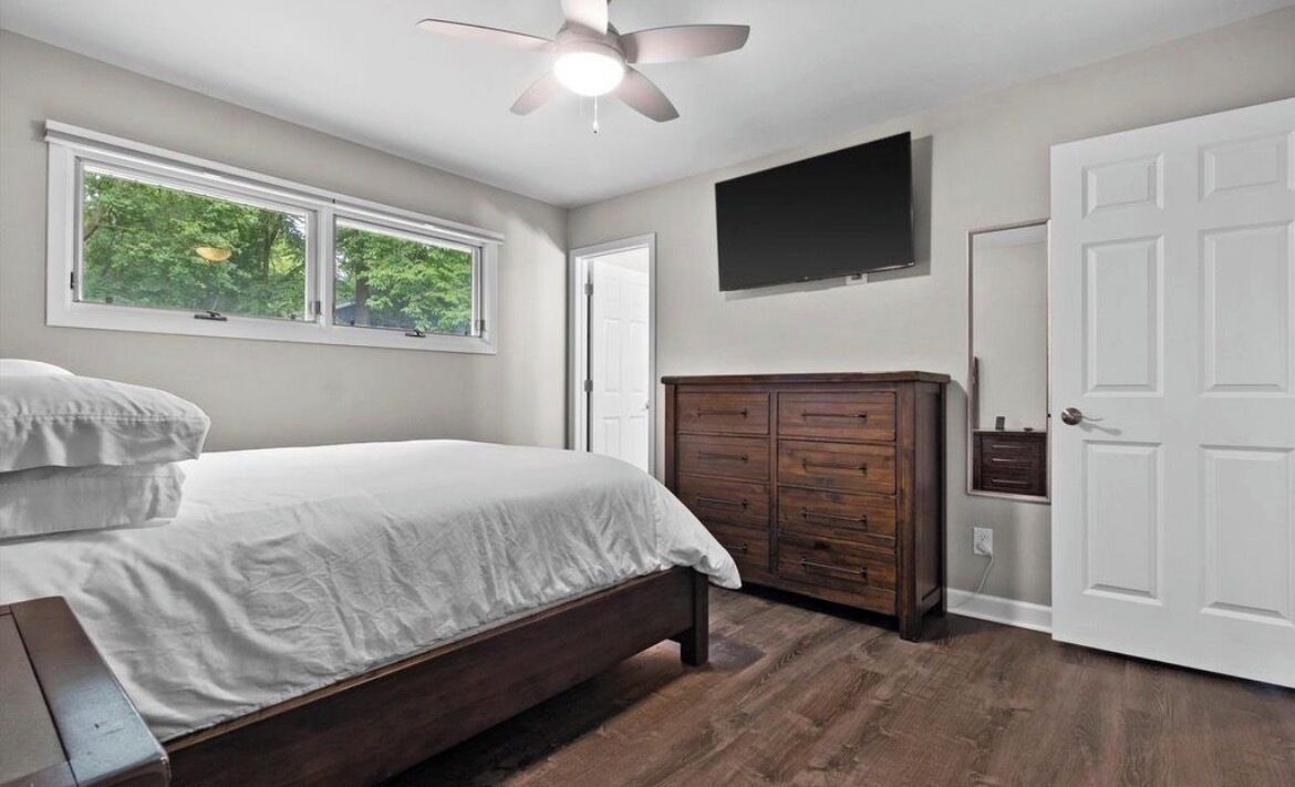 Photo of Bedroom in Williams Bay