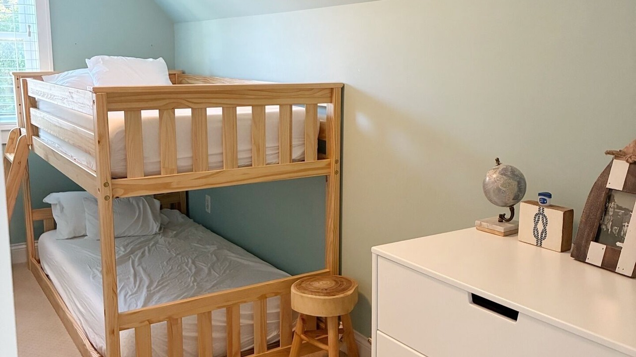 Photo of Bedroom in Delavan Lake