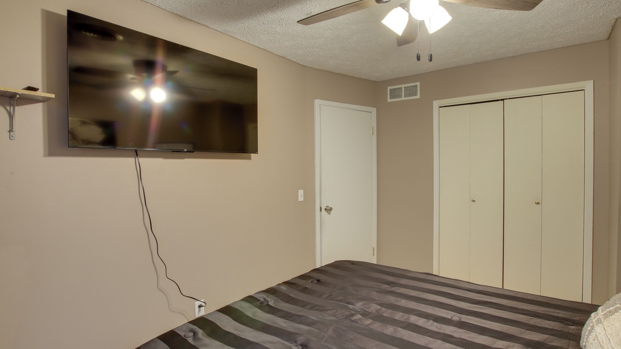 Photo of Bedroom in Quad Cities