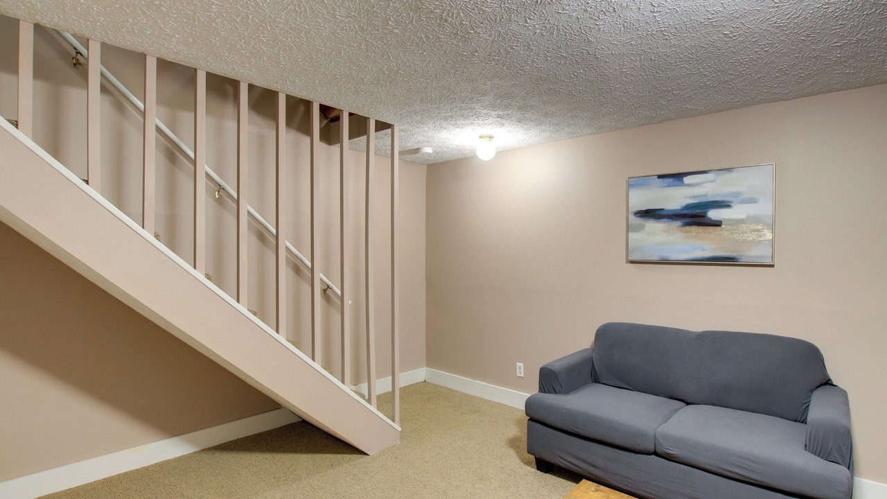 Photo of Livingroom in Quad Cities