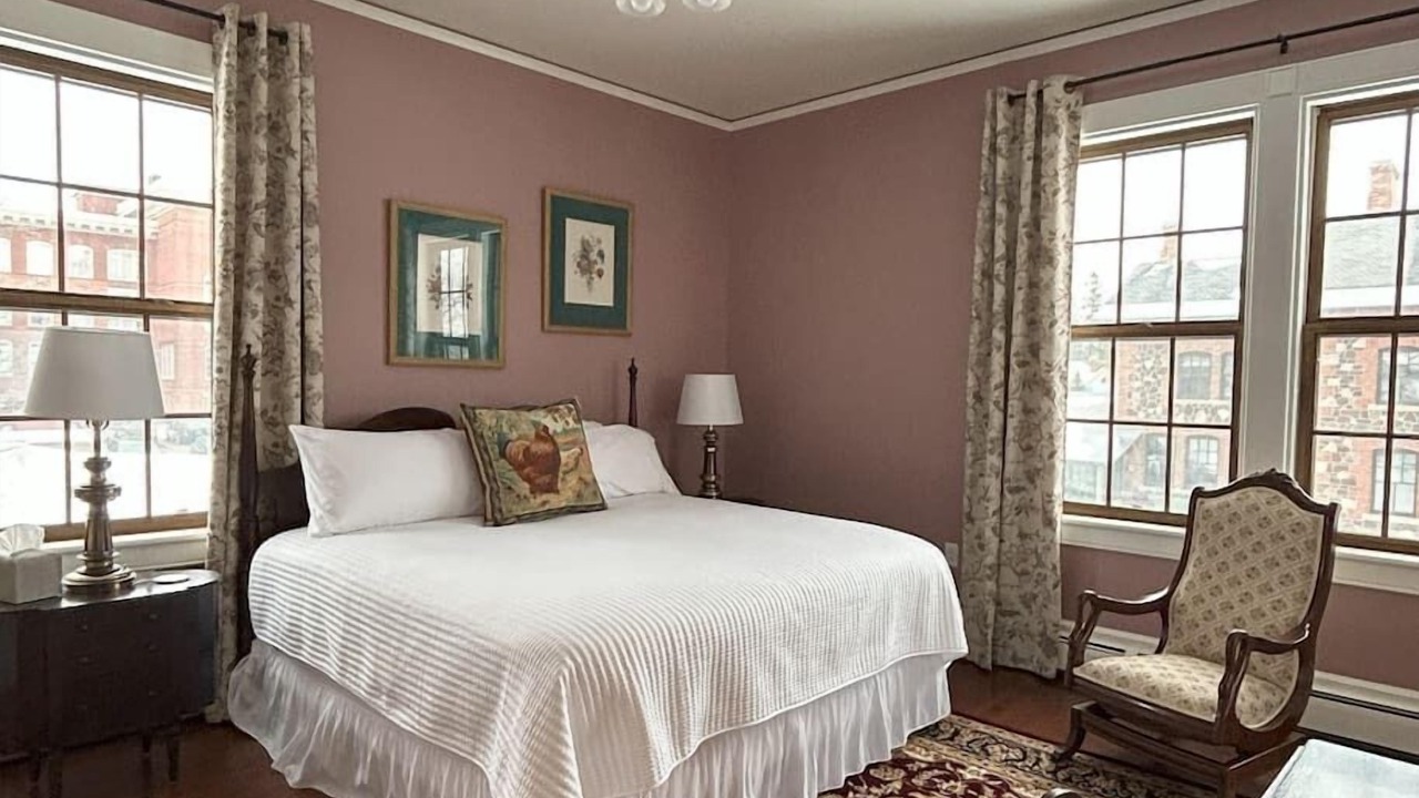 Photo of Bedroom in Calumet