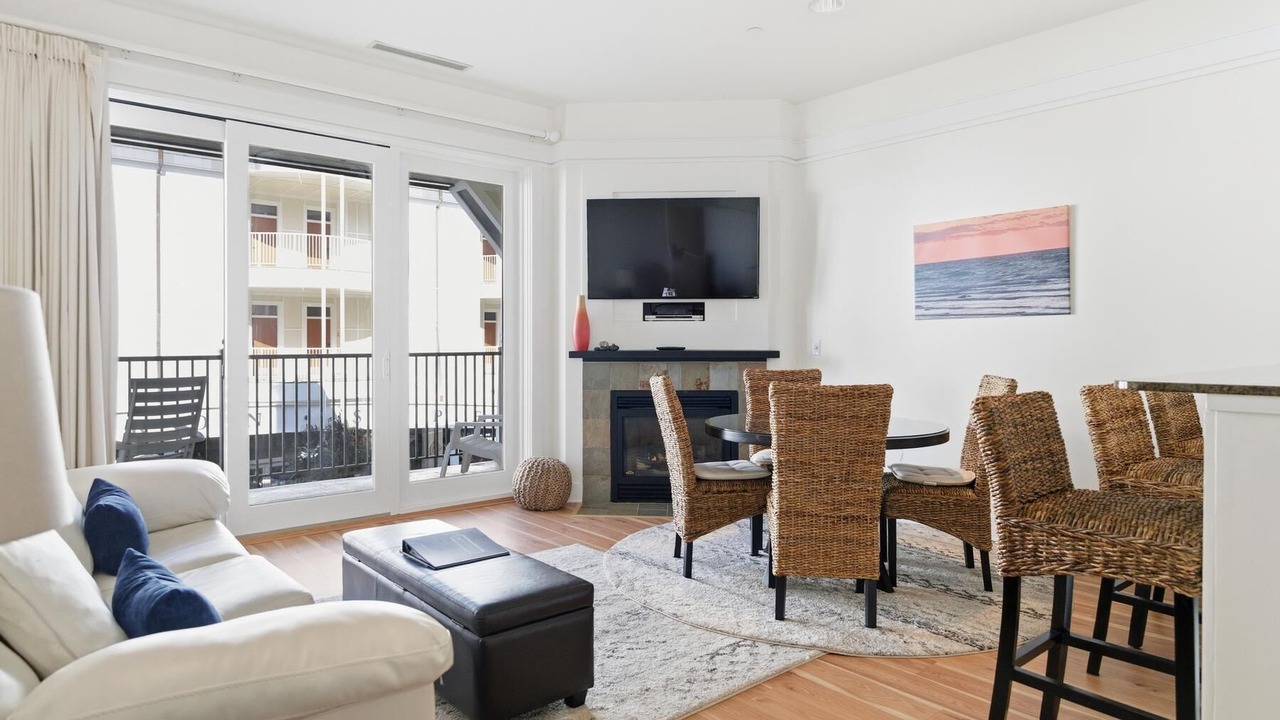 Photo of Livingroom in Bay Harbor