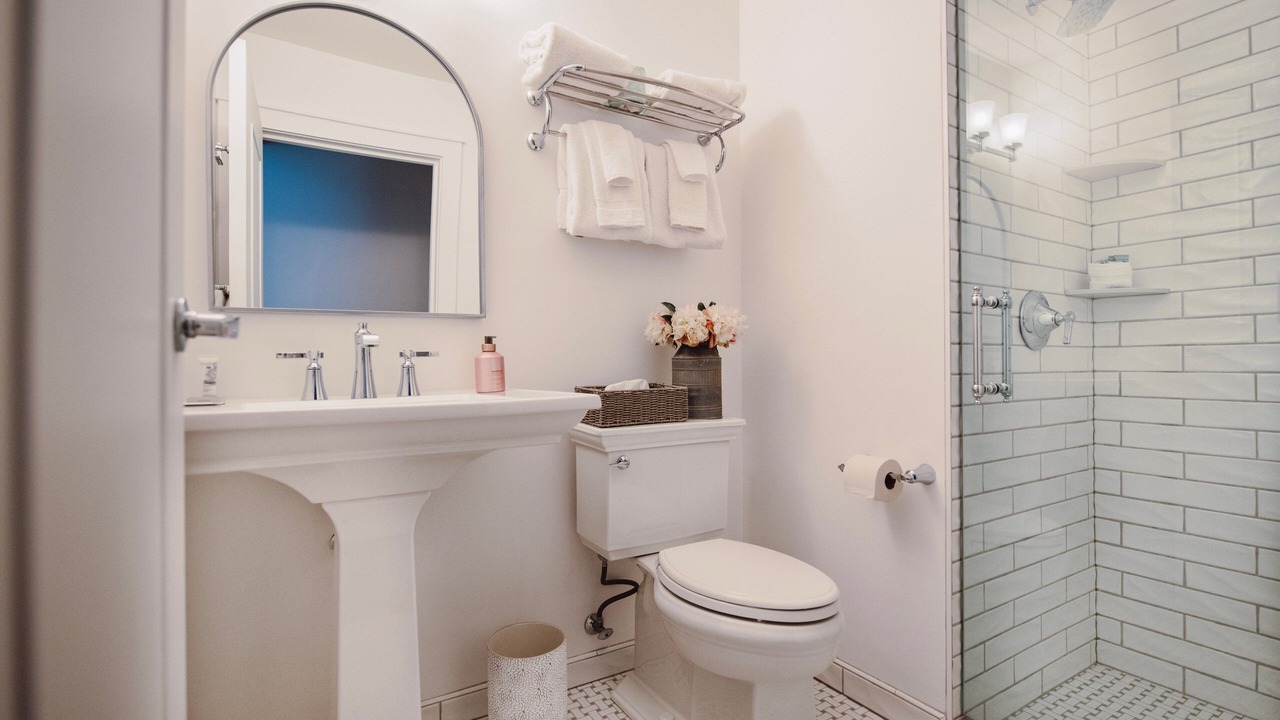 Photo of Bathroom in Bay Harbor