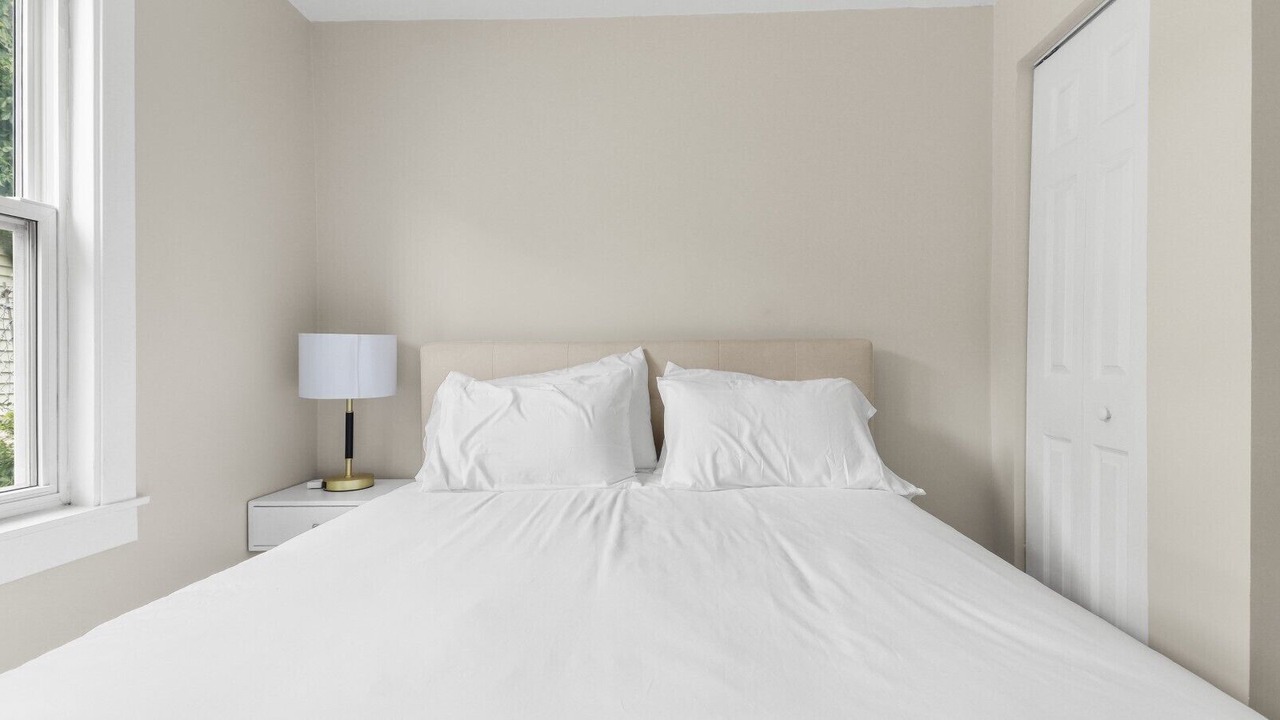 Photo of Bedroom in Highwood
