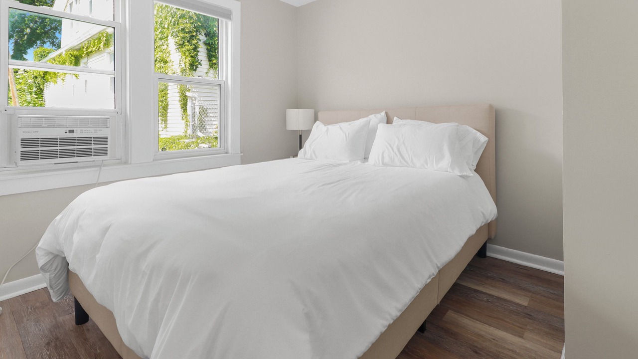Photo of Bedroom in Highwood