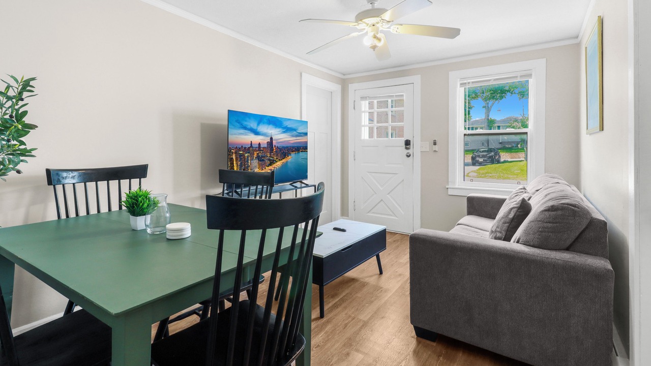 Photo of Livingroom in Highwood