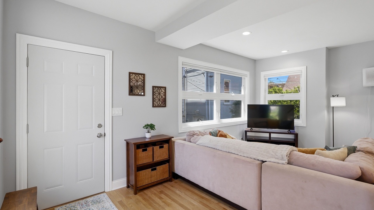Photo of Bedroom in Andersonville