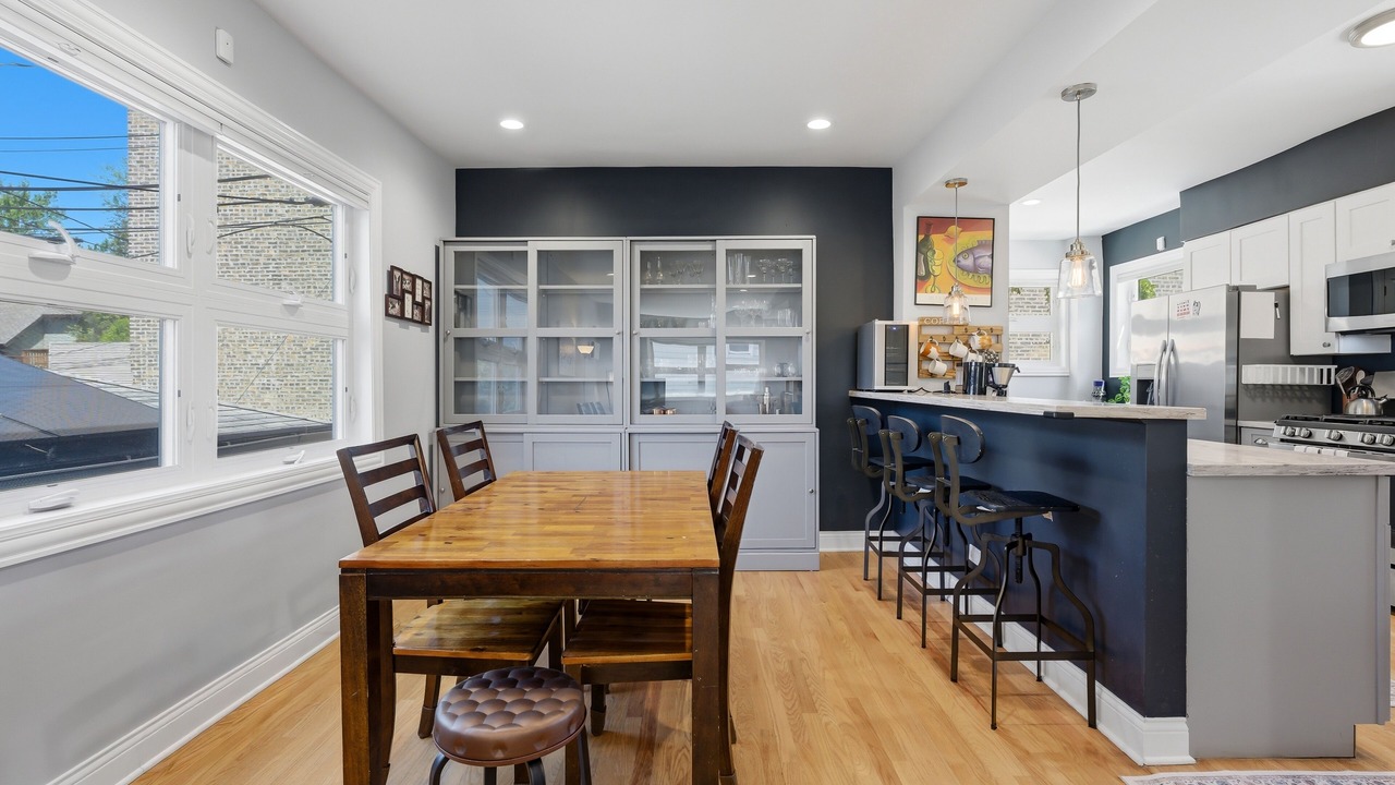 Photo of Bedroom in Andersonville