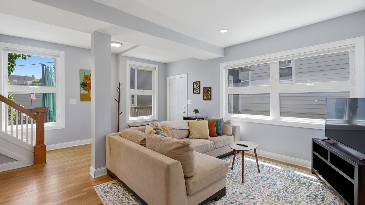 Photo of Bedroom in Andersonville
