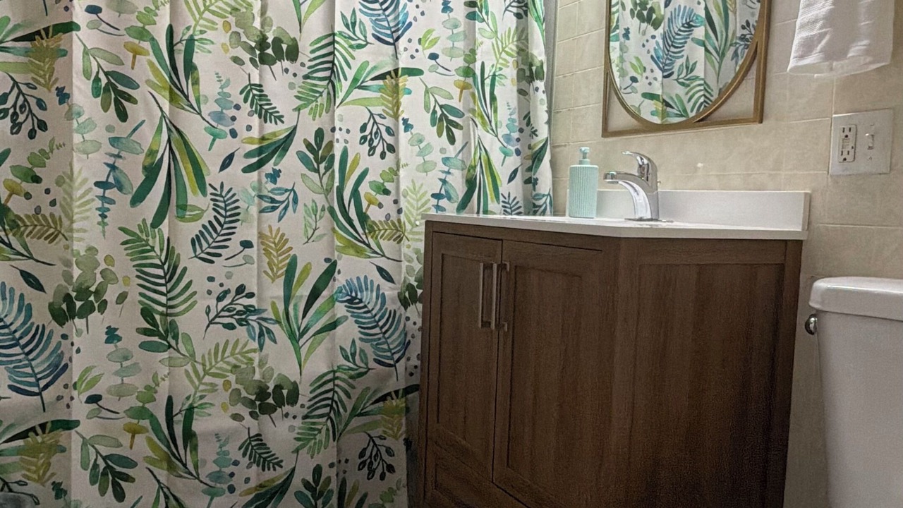 Photo of Bathroom in Waukegan