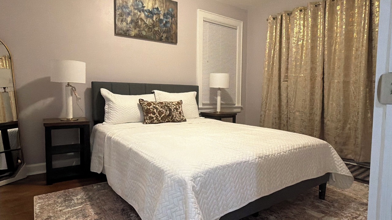 Photo of Bedroom in Waukegan
