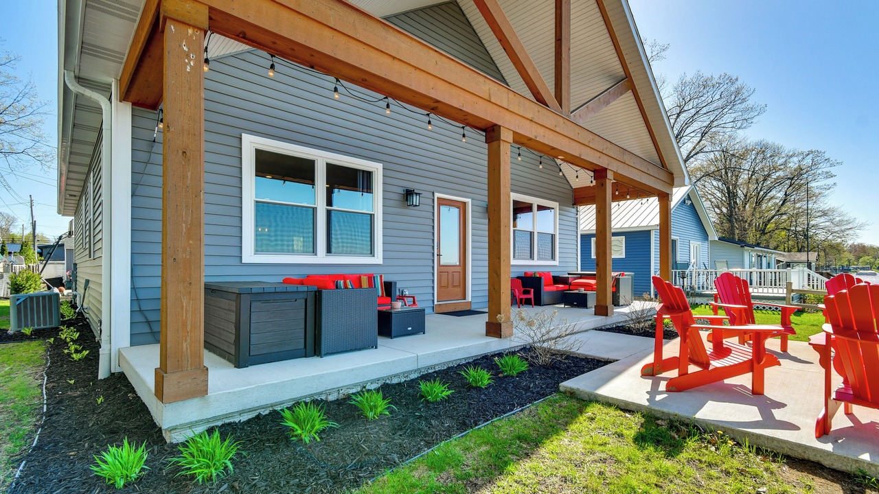 Photo of Patio Balcony in Houghton Lake
