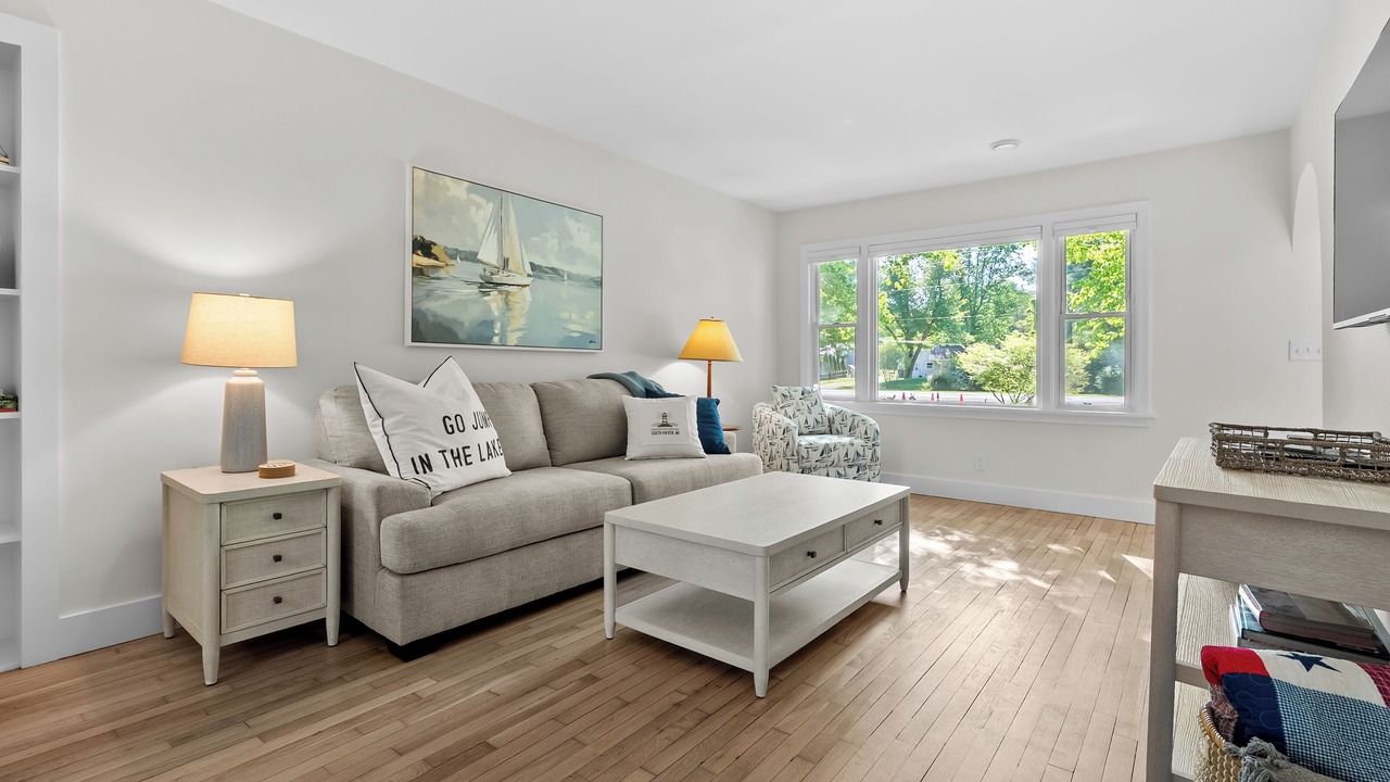 Photo of Livingroom in South Haven