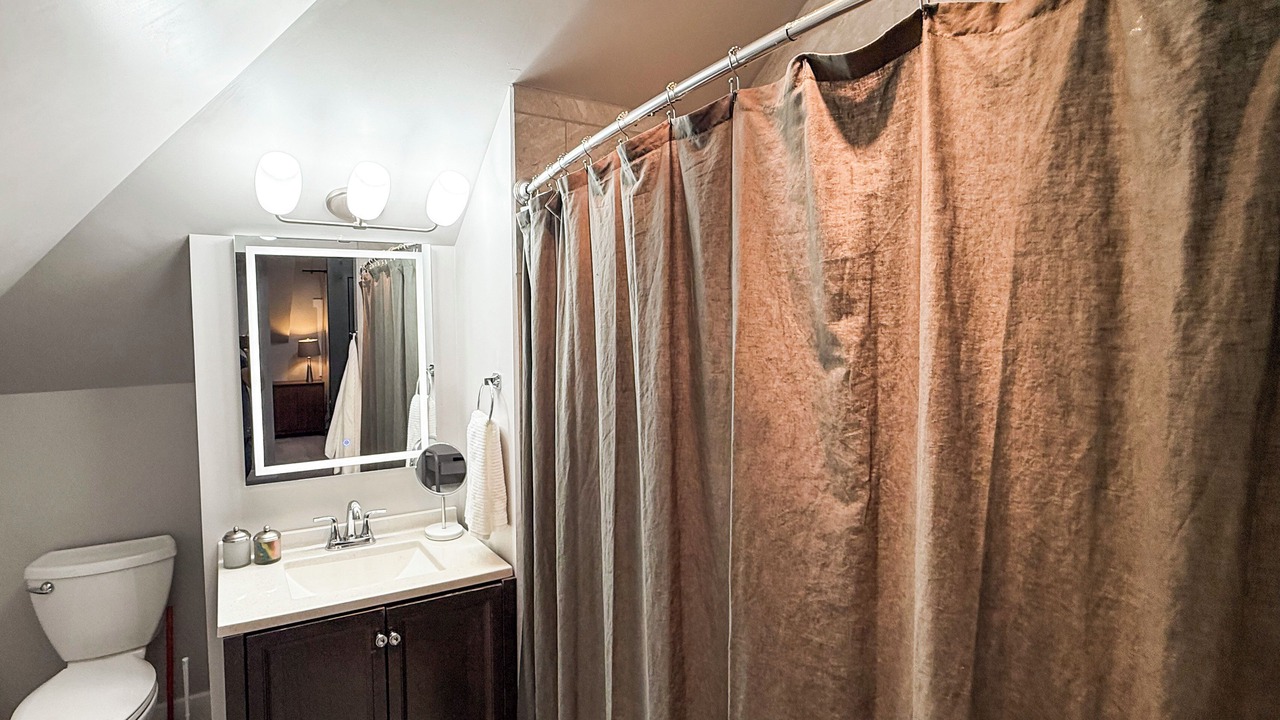 Photo of Bathroom in Roosevelt Park