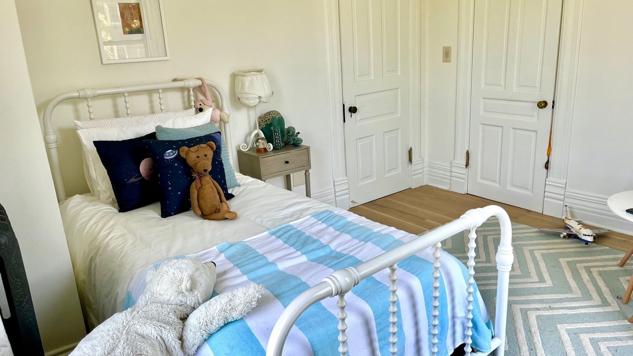 Photo of Bedroom in Oak Park