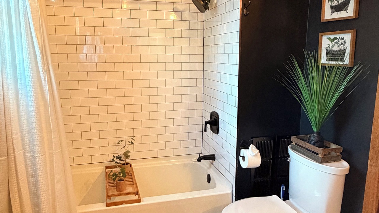 Photo of Bathroom in Graymont