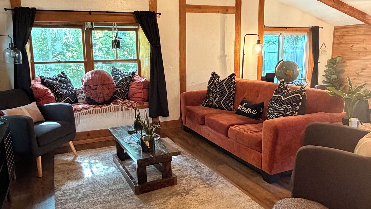 Photo of Livingroom in Graymont