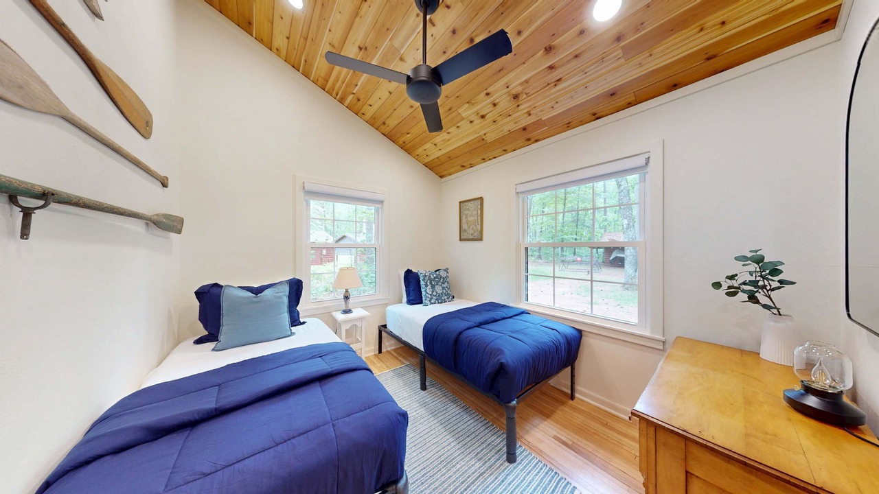 Photo of Bedroom in Manitowish Waters