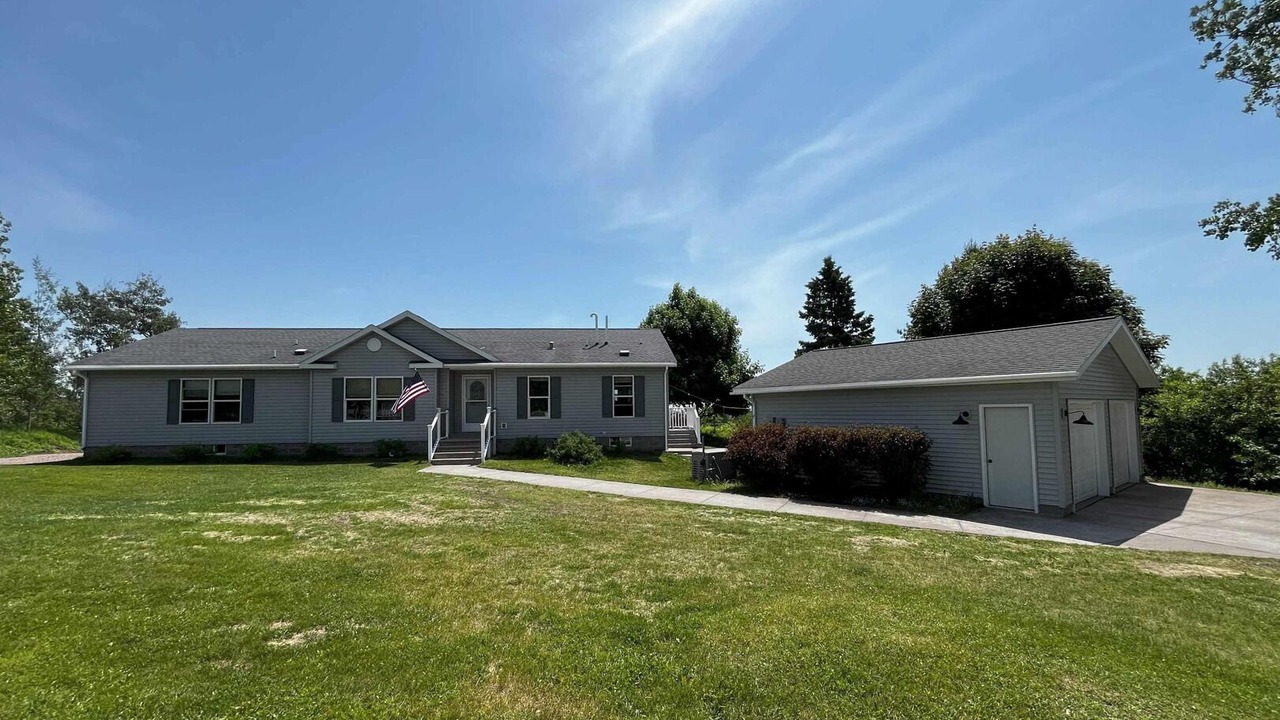 Photo of Outdoor in Allouez