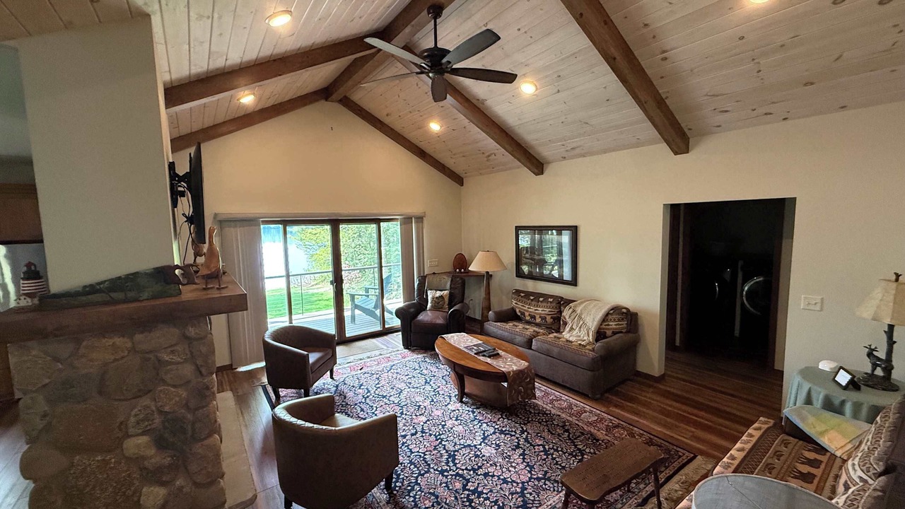 Photo of Livingroom in Lac du Flambeau