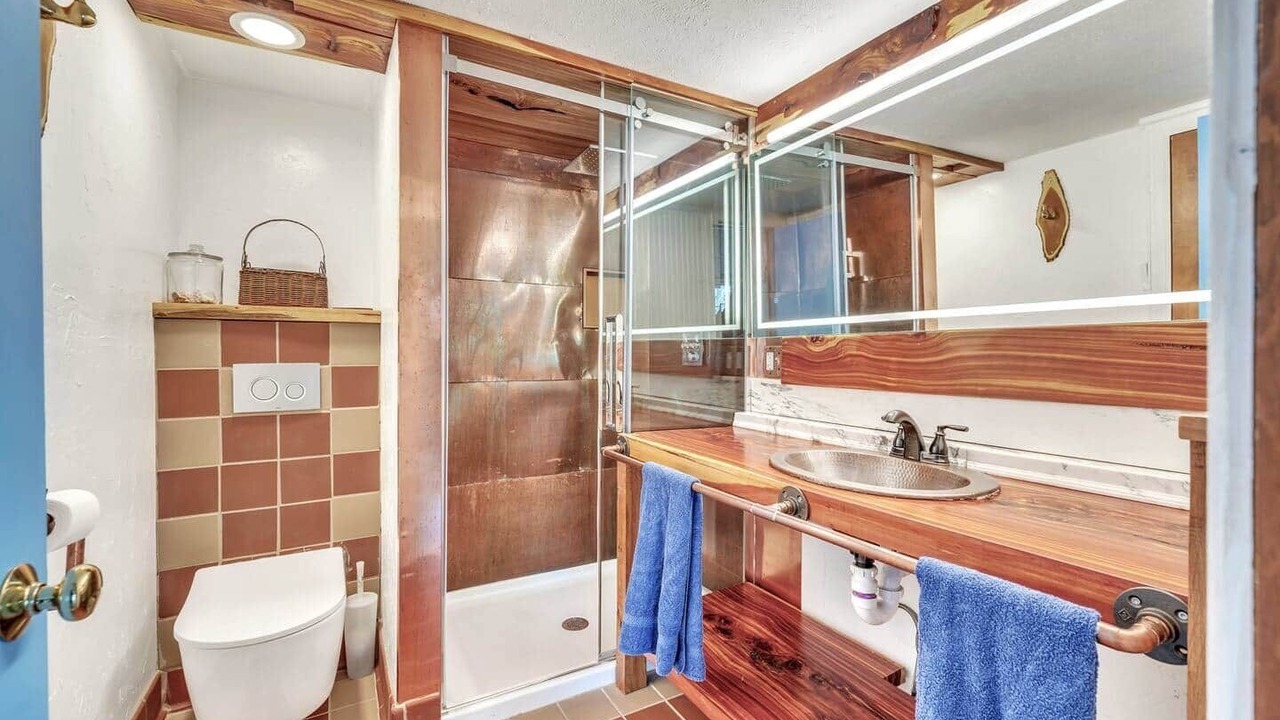 Photo of Bathroom in Wahpeton
