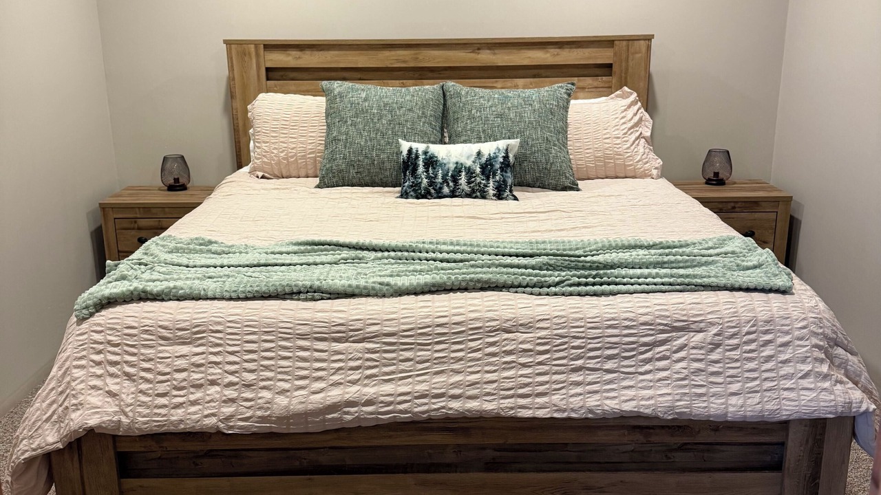 Photo of Bedroom in Eagle River