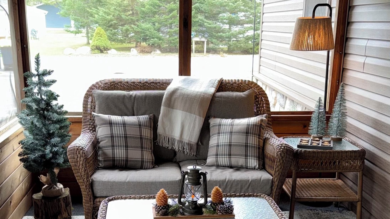 Photo of Livingroom in Eagle River
