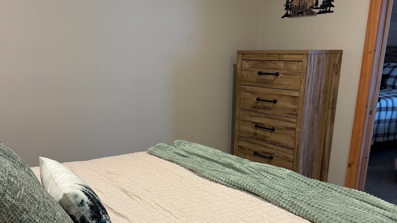 Photo of Bedroom in Eagle River