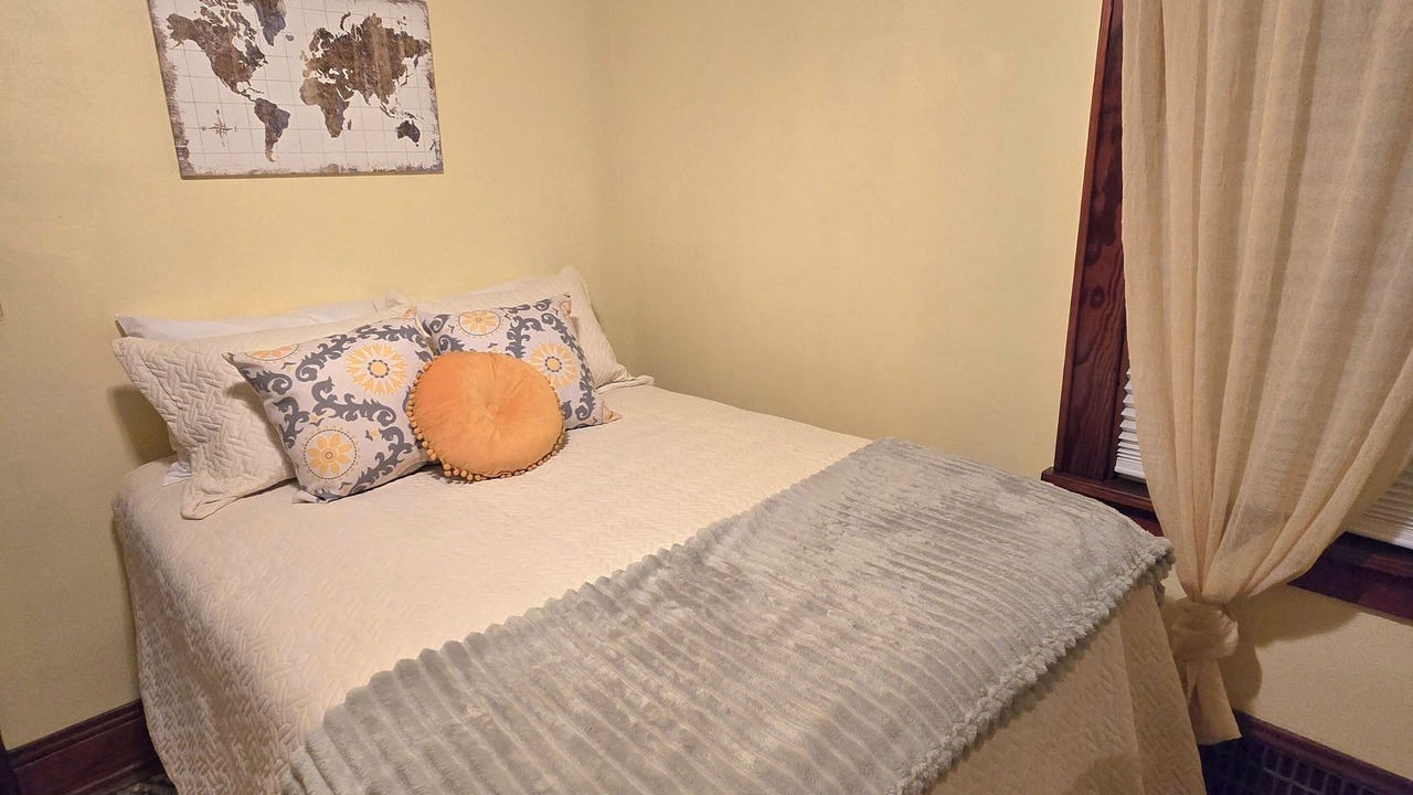 Photo of Bedroom in Milwaukee