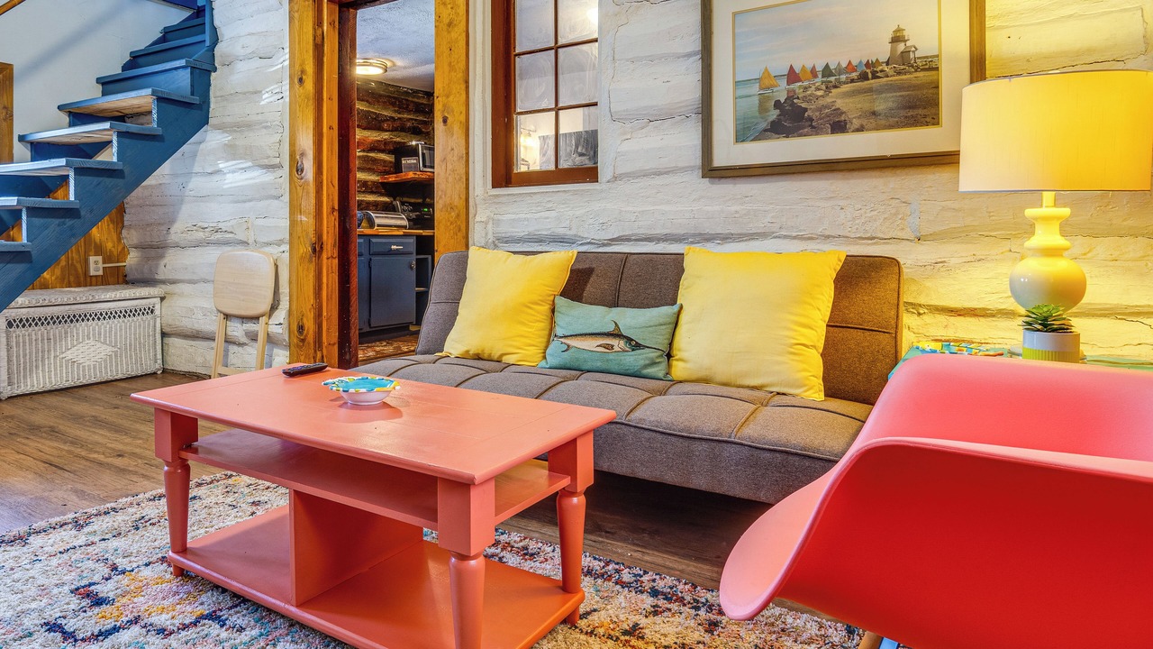 Photo of Livingroom in Monticello